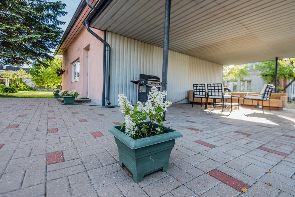 Villa Lubja Holiday House à Pärnu Extérieur photo